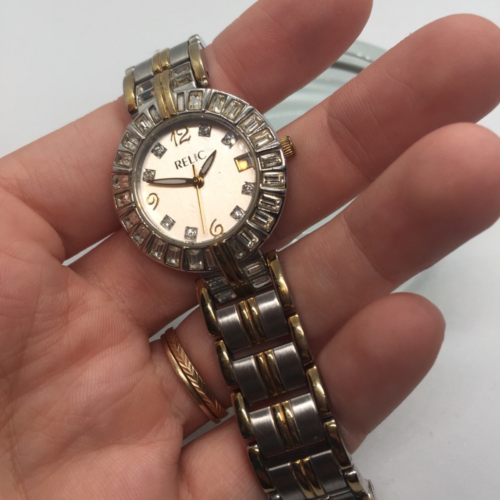 Relic Silvertone Watch - Picture 3 of 9